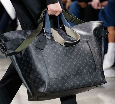 mens louis vuitton travel bag|louis vuitton travel bag man.